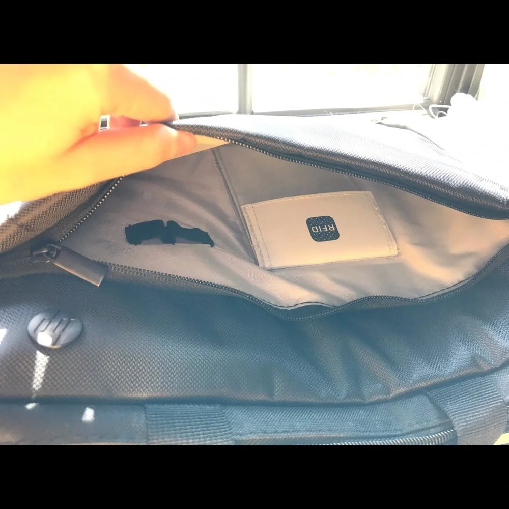 New! HP 14.1 Business Slim Top Load laptop bag